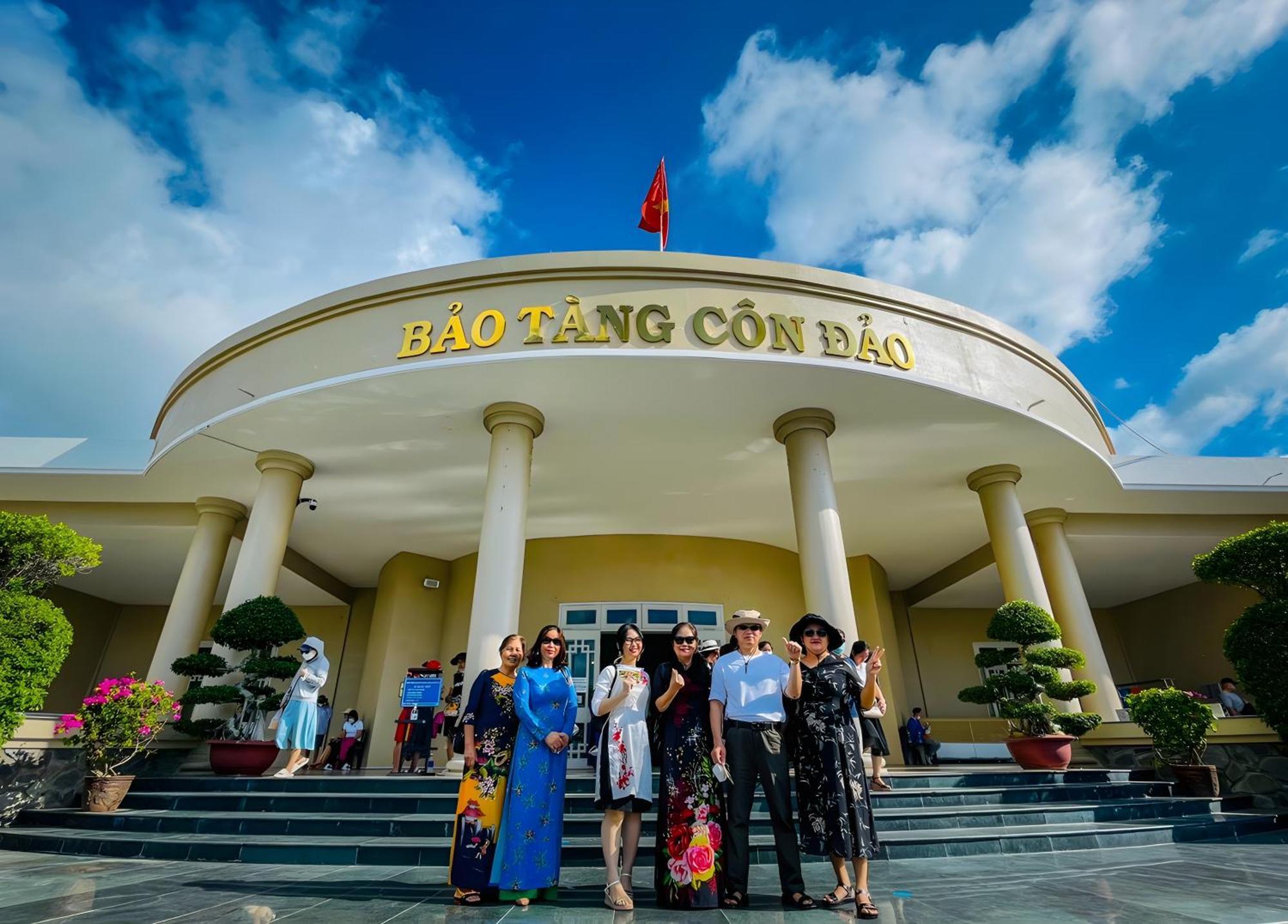 Duy Canh Homestay Chi Khu Co Ong Esterno foto