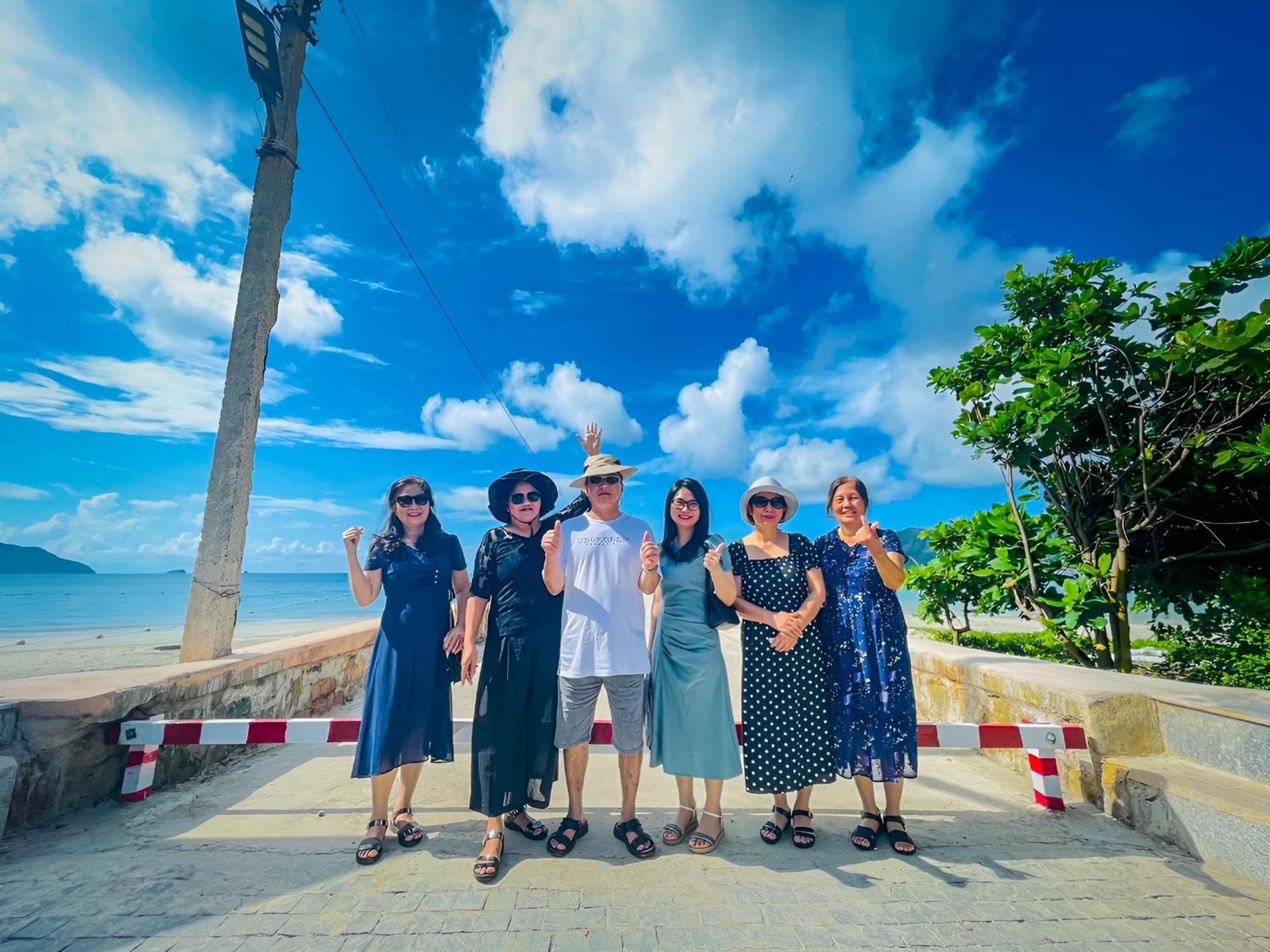 Duy Canh Homestay Chi Khu Co Ong Esterno foto
